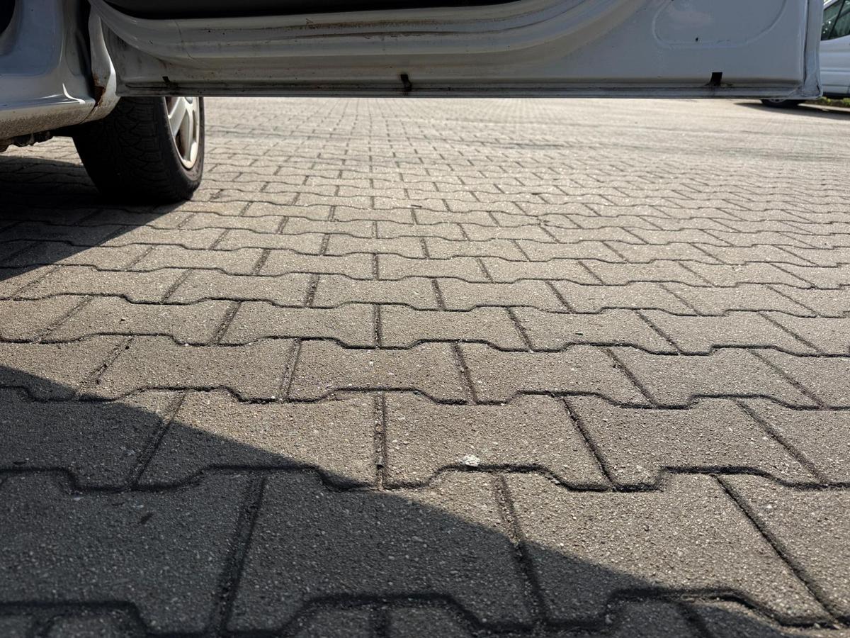 Opel Corsa D original Tür vorn rechts Y474 Casablancaweiß Rohbau 5 Türer BJ08